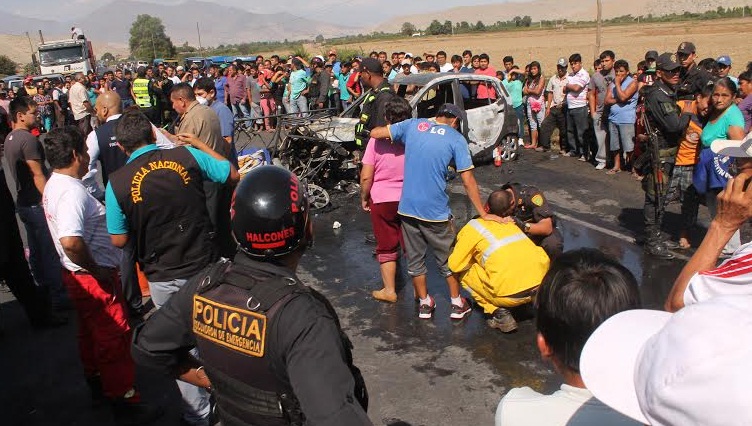 Terrible accidente de tránsito en Casma dejó cinco personas fallecidas.