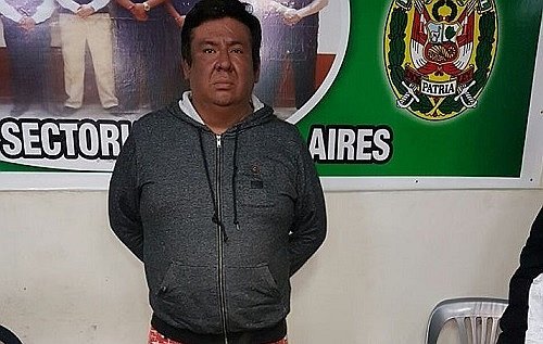 Juan Carlos Guzmán Quiroz, confeso asesino de su esposa, esta madrugada en Nuevo Chimbote. (Foto cortesía Correo)