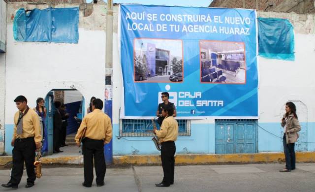 Moderno edificio de Caja del Santa estará en sexta cuadra del jirón Simón Bolívar.