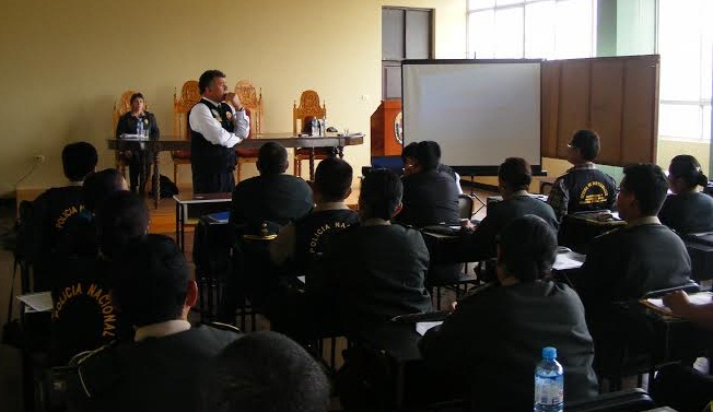 El personal policial de Chimbote fue capacitado por sus pares de la ciudad de Lima.