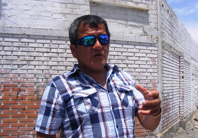 El representante de los ex alumnos expresó su molestia por la situación en que se encuentra colegio.