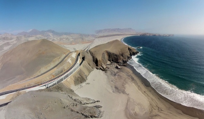 En el 2015 el gobierno central entregará 2,600 kilómetros de carreteras. (Foto Andina)