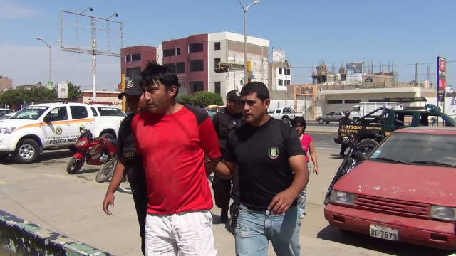 Delincuente capturado por personal de Seguridad Ciudadana. (Foto cortesía)