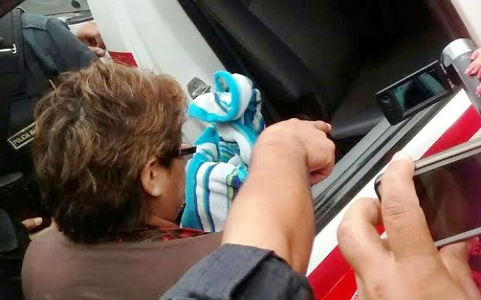 En la foto Olinda Vega Culco, esposa del traficante de drogas, conocido como "Chato Juan".