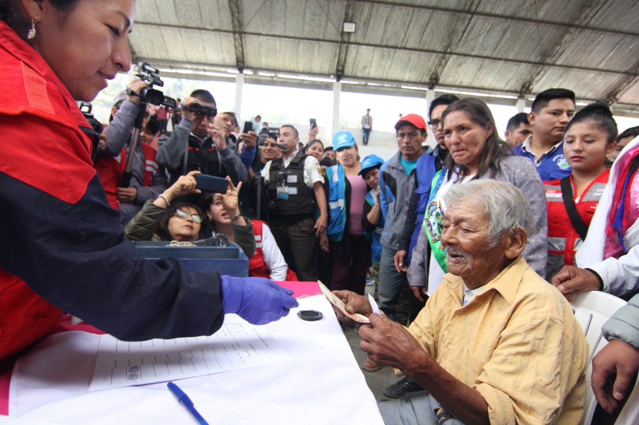 Hombre más longevo del país ya es usuario de Pensión 65