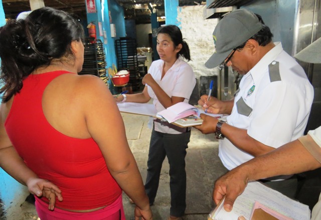 Comuna santeña realizó operativo inopinado para velar por salud de población.