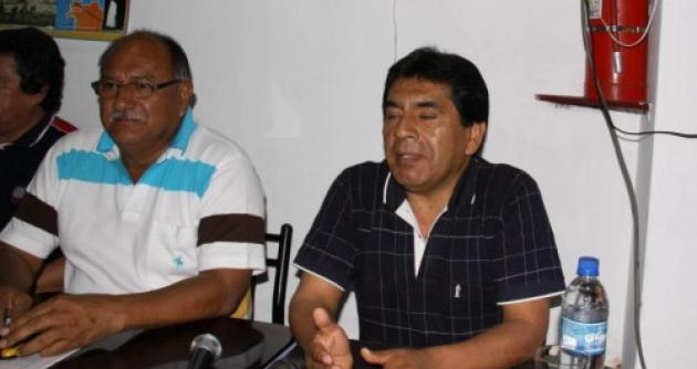 El mayor José Del Carmen se entregó anoche a la Policía en Chimbote.Él está considerado como uno de los asesores del GRA en temas de seguridad.