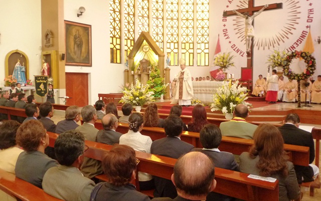 Monseñor Ángel Simón Piorno cumplió un año más de vida.
