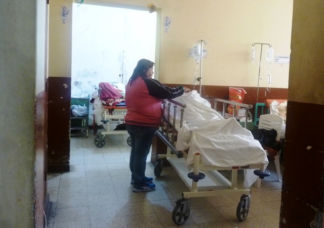 Mujer al parecer habría sido atacada sin piedad por su pareja.
