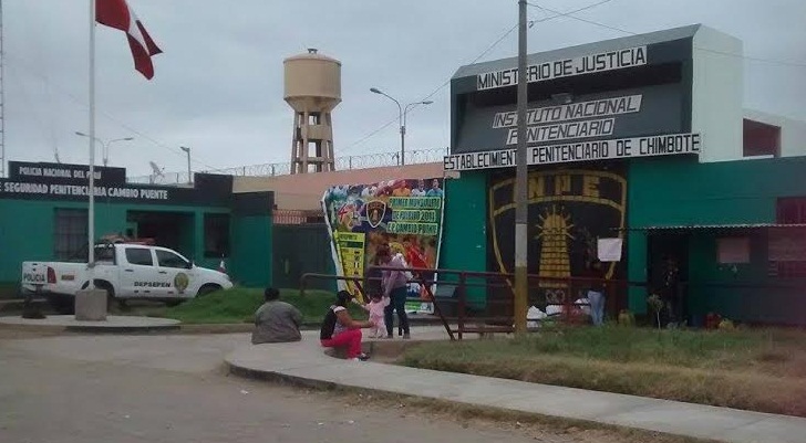 Hasta 25 años de cárcel podrían recibir las personas que intenten ingresar objetos prohibidos al penal.