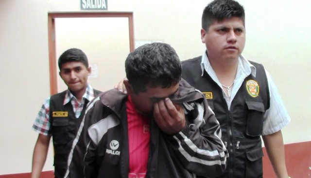 Sujeto identificado como Osvaldo Farro es señalado por la madre de la menor como el responsable de repudiable hecho.
