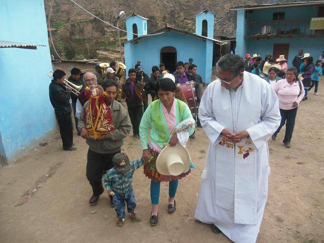 "La naturaleza misionera de la Iglesia no es proselitista, sino testimonio de vida que ilumina el camino".