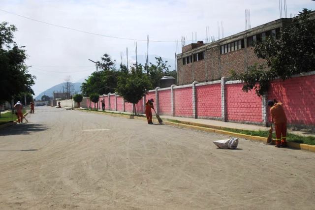 Afirman que la empresa está asumiendo la limpieza de calles.