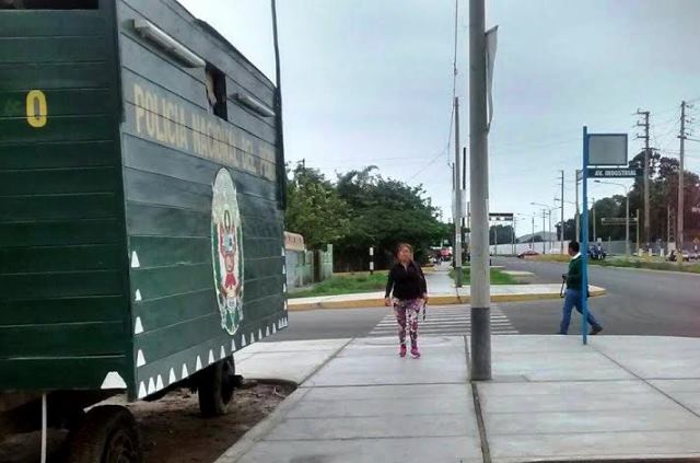Caseta policial de auxilio rápido permanece cerrada, denuncian los vecinos.