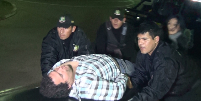 Personal de Serenazgo de Nuevo Chimbote auxiliaron a persona que se desplomó.