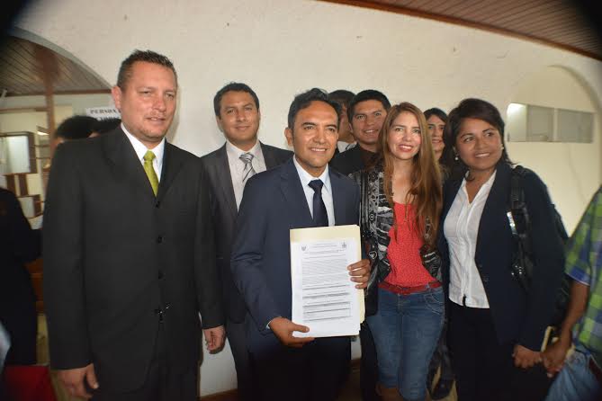 El electo alcalde de Nuevo Chimbote, Valentín Fernández, estuvo a punto de ser estafado por una banda de delincuentes.