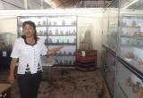 La jefa del INC Chimbote está promoviendo una pequeña exhibición de ceramios en un pequeño museo acondicionado en el ex patio del Ferrocarril. (Foto: Chimbotenlinea.com)