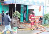 Así quedó el local comercial que fue incendiado por presuntos extorsionadores en Santa.