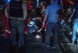 El motociclista Pavel Aguirre sufrió un aparatoso accidente en la CPN, en Nuevo Chimbote. (Foto MDNCH)