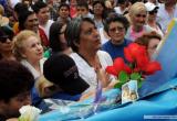 Para construir la fraternidad tenemos que trabajar animados por la fe de María y de José.