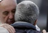 El Papa Francisco afirma que “curar heridas” es una tarea urgente.