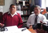 Periodista chimbotano, César Quino y su abogado, Leandro Cerna.