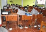 La sala de cómputo del colegio Mariano Melgar se quedó sin equipos.