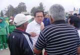 Los trabajadores exigieron al burgomaestre se comprometa y establezca una fecha exacta de pago.