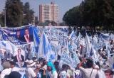 Caravana de simpatizantes retorna mañana y luego fijarán fecha de medida de protesta.