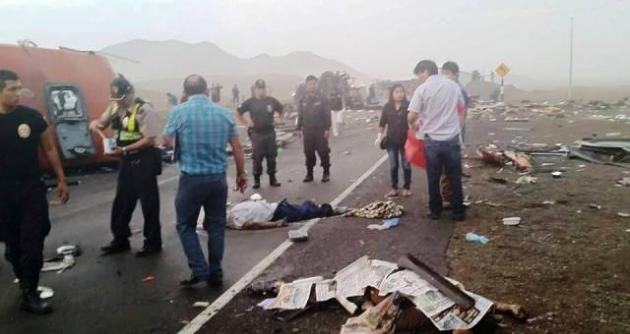 En el lugar de la tragedia se ha contabilizado 32 muertos y otros cuatro pasajeros fallecieron en el Hospital de Apoyo de Huarmey.