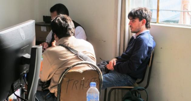 Ya ni empresas de transportes como Cruz del Sur se libran de los robos al paso. Delincuentes se llevaron más de 60 mil soles cuando la unidad estaba en pleno movimiento. (Foto Lindberg Cruzado)