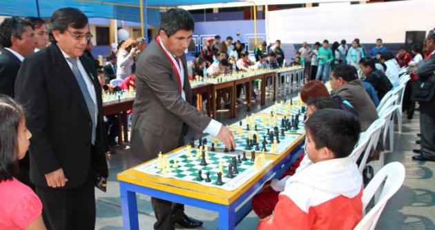 Granda llegó para asistir al III Festival Interregional de Ajedrez.