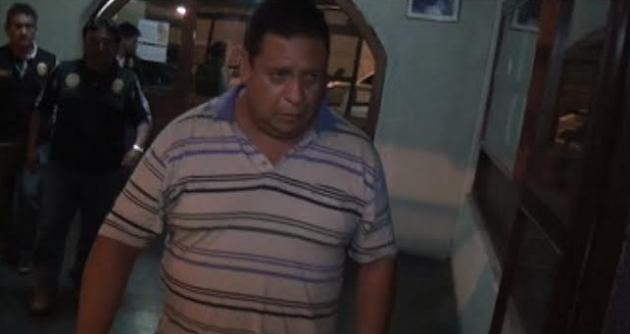 Alberto Palacios fue rescatado con vida. Se encuentra en buen estado de salud, fue sometido a un examen sicológico por peritos de criminalística de la Policía. (Foto: Chimbotenlinea.com)