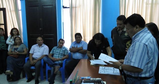 Empresa contratista y municipio distrital acordaron no contratar a los “chalecos”.