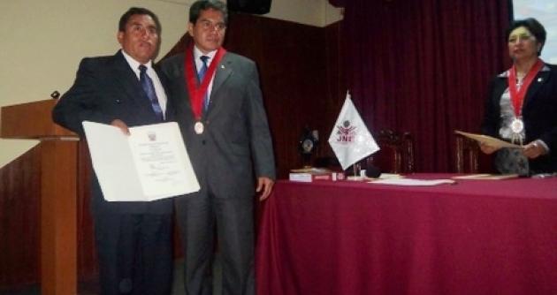 JEE-Chimbote entregó credenciales a nuevas autoridades ediles. Foto: Cortesía RSD
