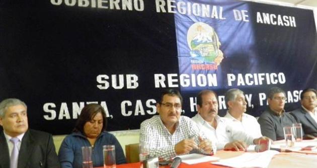 Zenon Ayala dijo que se han encontrado trabajadores fantasmas que cobraban entre mil 400 y mil 800 soles.
