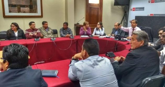 Autoridades sostendrán reunión con ministro de Agricultura para definir descolmatación de ríos.