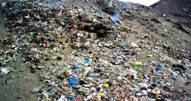 La incineración permanente de la basura que produce Chimbote cerca al túnel de Coishco, es un riesgo para la salud de los moradores del vecino distrito.