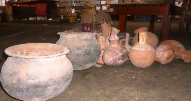 ¡El colmo! 800 piezas arqueológicas que fueron donadas al INC Chimbote, se encuentran arrimadas en los ambientes de esta institutición, pues no hay un lugar apropiado para su conservación.
