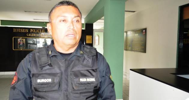 El mayor PNP Luis Burgos Gutiérrez, jefe del Escuadrón de Emergencia ha sido denunciado por intervenir el local de Acción Popular.