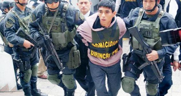 Cristian Cruzate "Colombiano" al momento de su traslado. (Foto: La República)