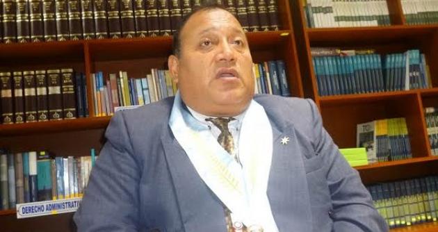 El decano del colegio de Abogados del Santa, Richard Villavicencio, pidió al titular de la Corte, explicar su amistad con César Alvarez.