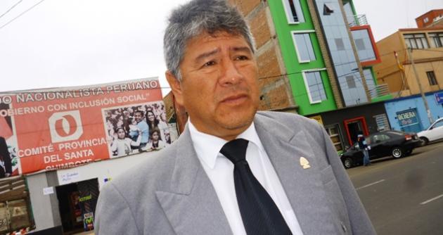 José Calderón Castillo es candidato a alcalde de Nuevo Chimbote.