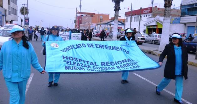 Enfermeras amenazan con radicalizar protestas. Foto: Milton Palpa