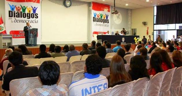 Colectivo Diálogos por la Democracia sigue con agenda de foros.