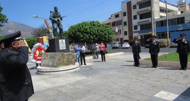 Esperan que con recojo de firmas sus restos sean traidos a Chimbote.