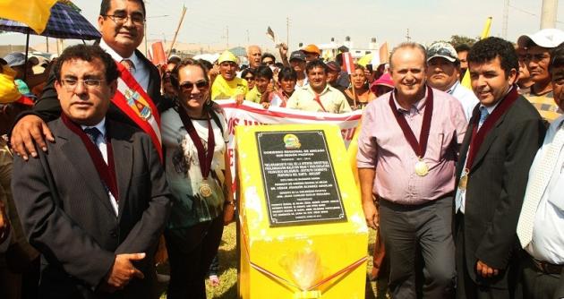 En la foto César Álvarez, acompañado de los presidentes regionales de Huánuco e Ucayali : Luis Picón Quedo, Jorge Velásquez Portocarrero; y el vicegobernador del estado de Acre (Brasil), César Mesías.