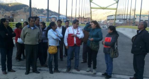 El parlamentario ancashino, Modesto Julca, inspeccionó obras paralizadas en Huaraz. (Foto cortesía)