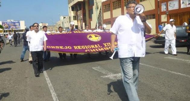 Los médicos de la subregión Áncash-Costa, anunciaron hoy la radicalización de la huelga. Se entregarán los hospitales de no ser escuchados.