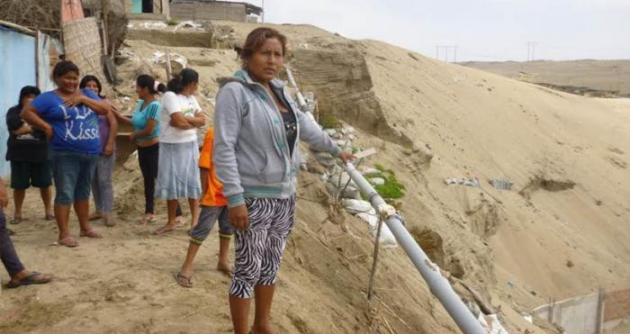 Cinco familias tuvieron que abandonar sus hogares ante peligro.